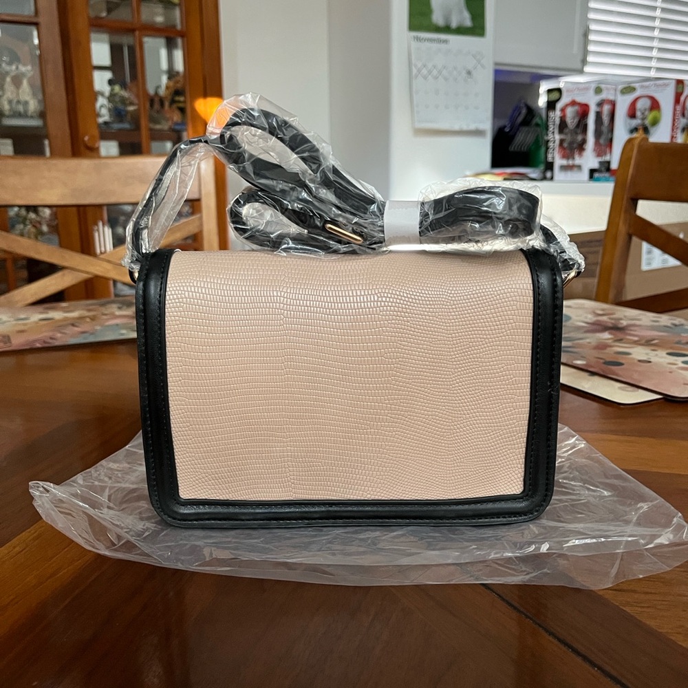 Jules Kae Mia Bag! - Picture 3 of 12